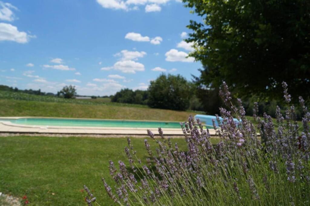 Gite Rural Saint-Pierre-sur-Dropt Eksteriør bilde